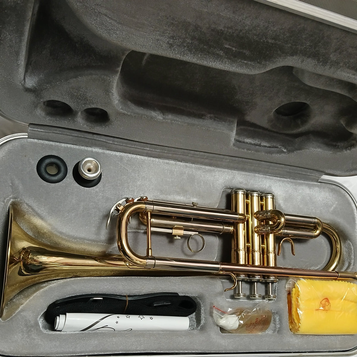 Odyssey Student Trumpet Outfit OTR133 B-Grade