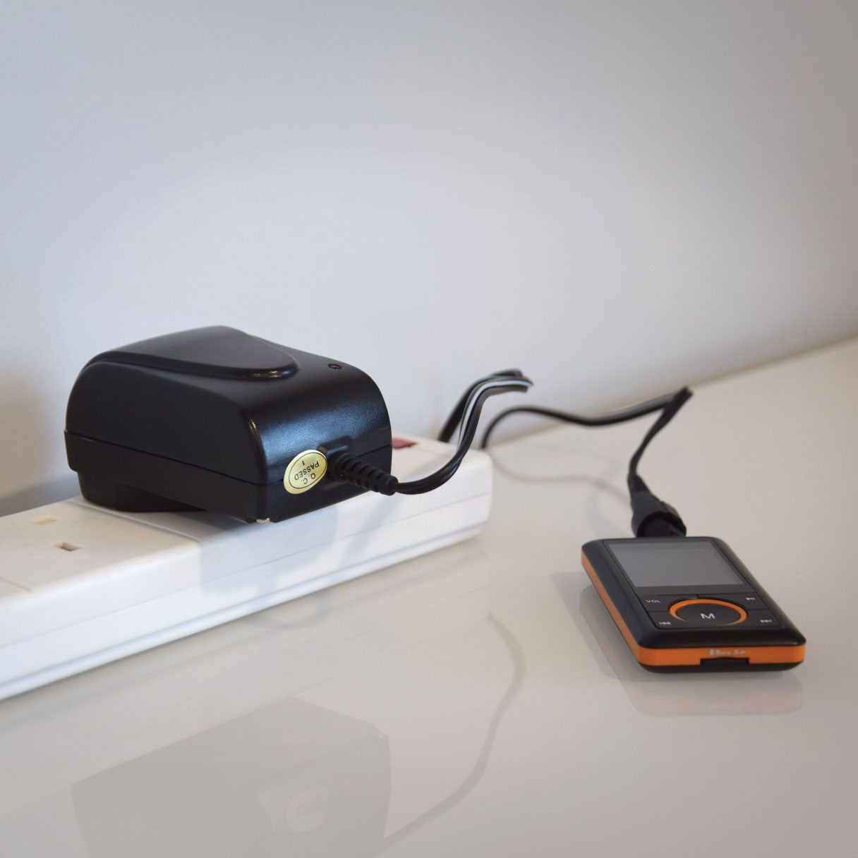Universal Power Supply Adaptor 600mA Energy Efficient