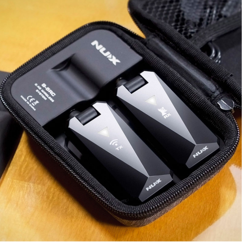 Nu-X Professional Rechargeable Wireless Guitar Bug Set & Case