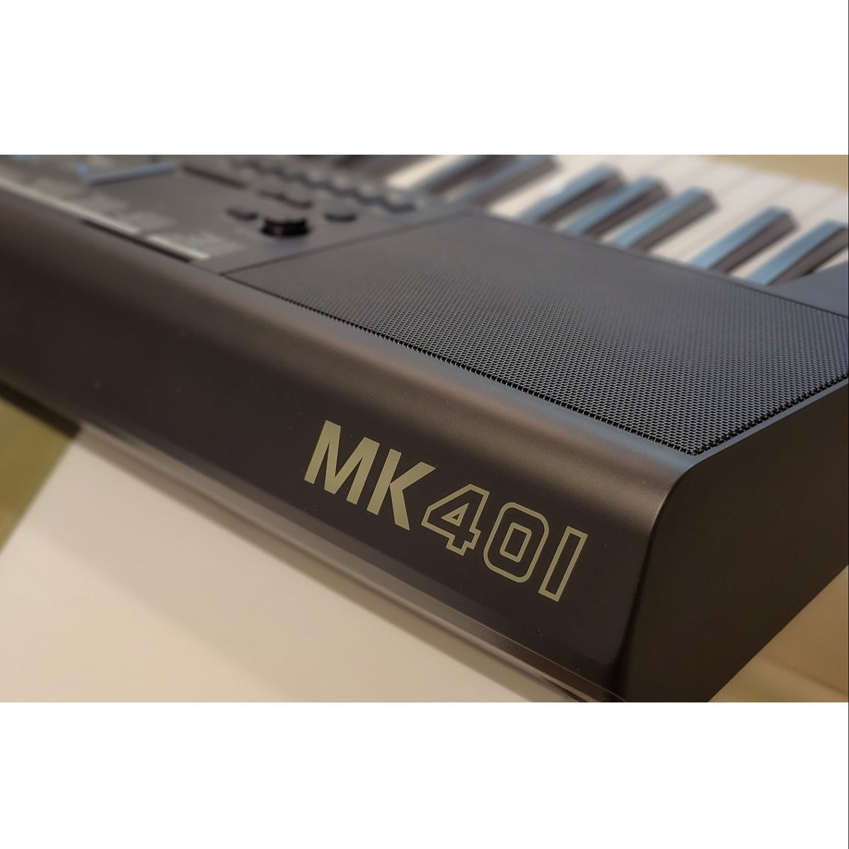 Medeli Millenium Series Keyboard 61 Key Touch Response Black MK401